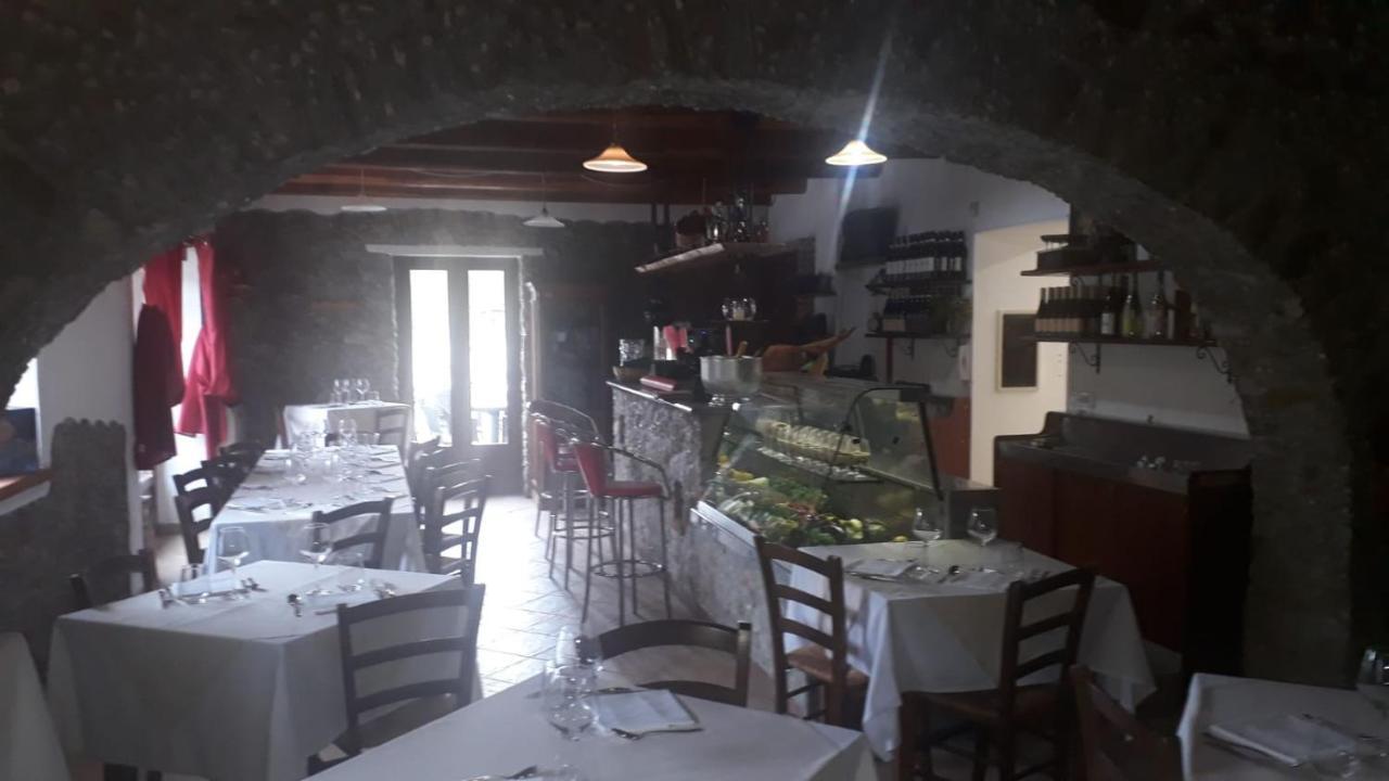 Millesimo Taverna Del Dolmen מראה חיצוני תמונה